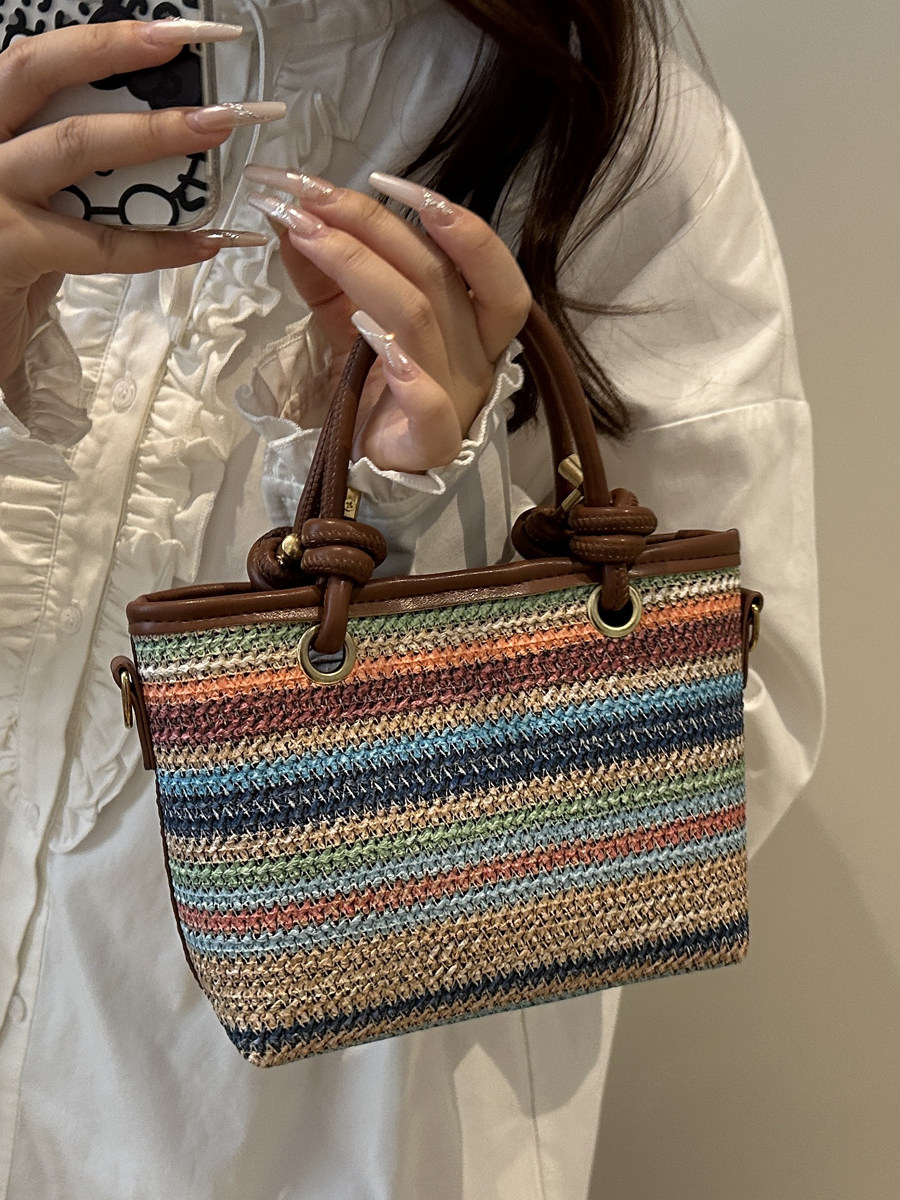 حقيبة يد نسائية منسوجة يدويًا، - مراجعة Women Handheld Bags وسعره