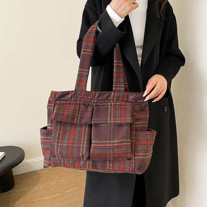حقائب حمل من صوف الضأن للنساء  - مراجعة Women Handheld Bags وسعره
