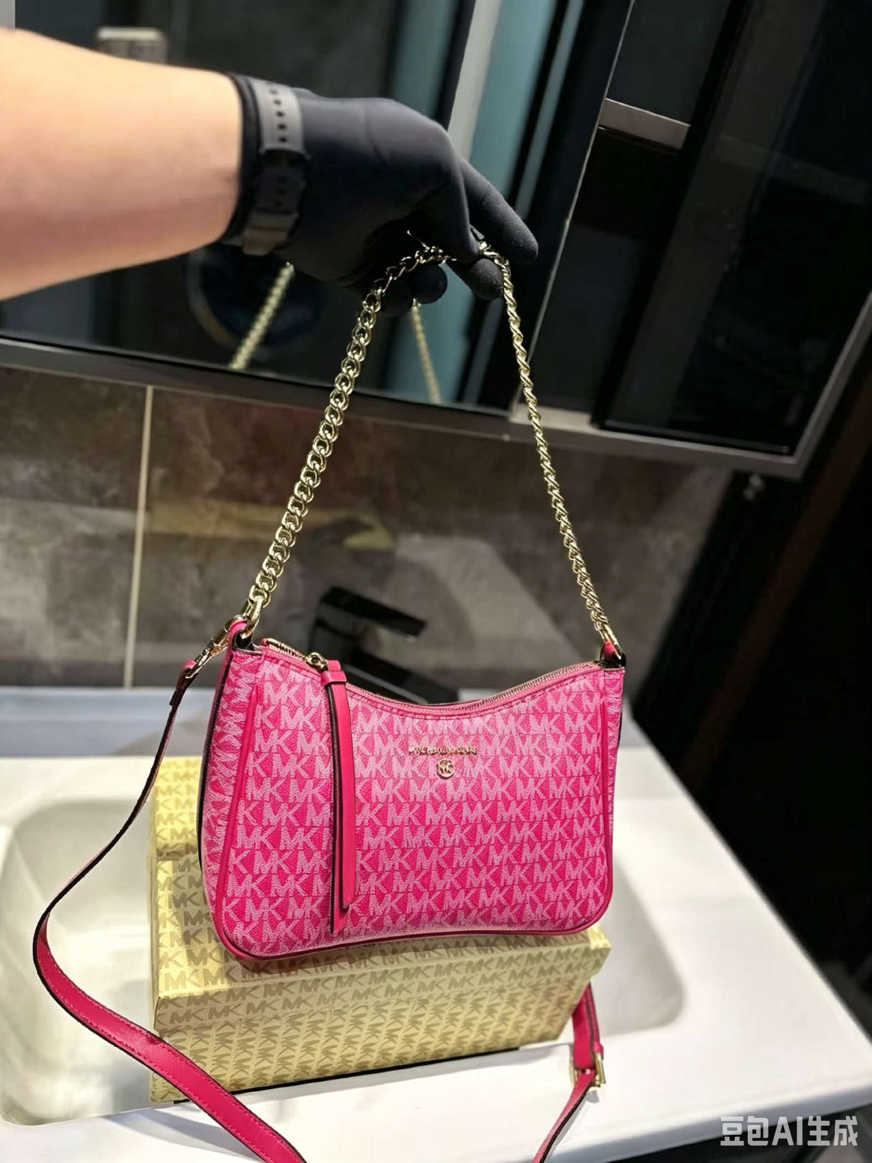 حقيبة ماهجونغ صغيرة للسفر من م - مراجعة Women'S Bags Michael Kors وسعره