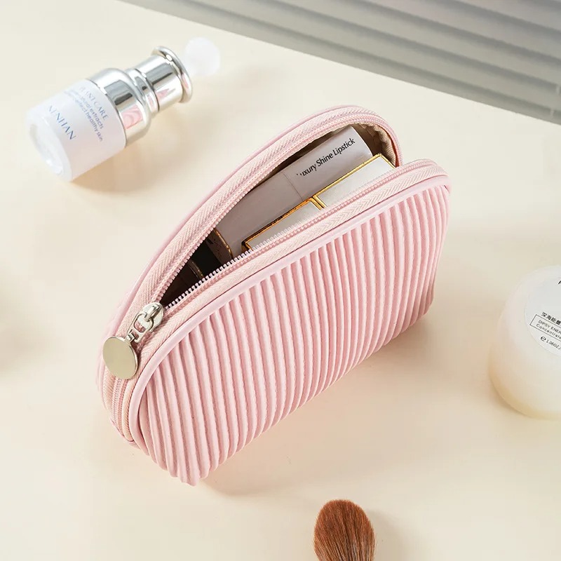 حقيبة مكياج لطيفة من جلد البول - مراجعة Women Bags Leather وسعره