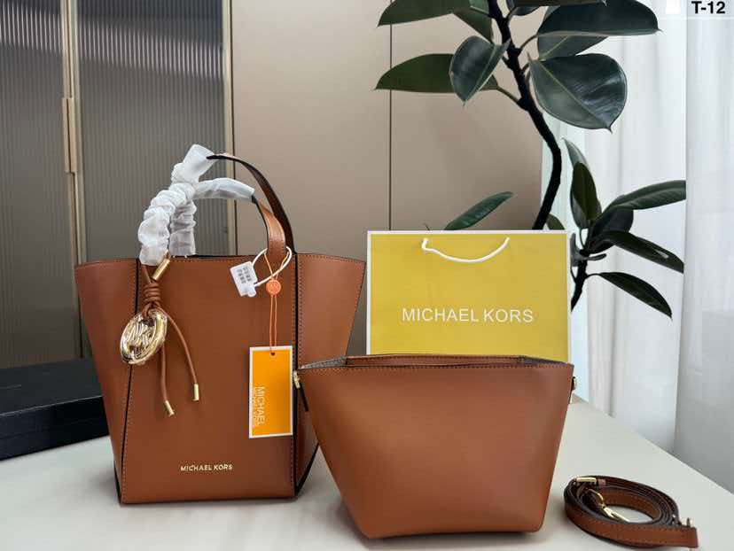مايكل كورس/مايكل كورس MK 2026  - مراجعة Women'S Bags Michael Kors وسعره