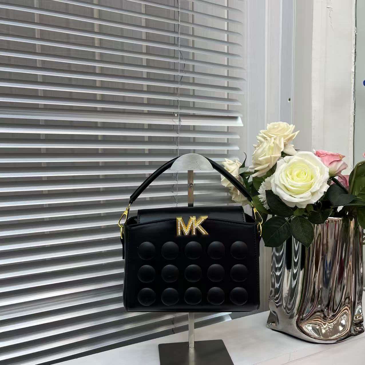 حقيبة يد نسائية فاخرة خفيفة ال - مراجعة Women'S Bags Michael Kors وسعره