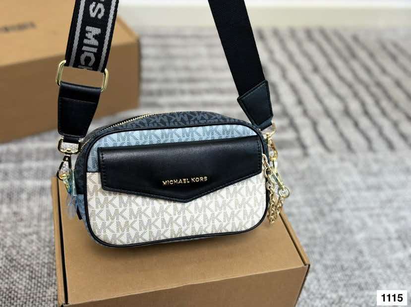 حقيبة كاميرا مايكل كورس جيت سي - مراجعة Women'S Bags Michael Kors وسعره
