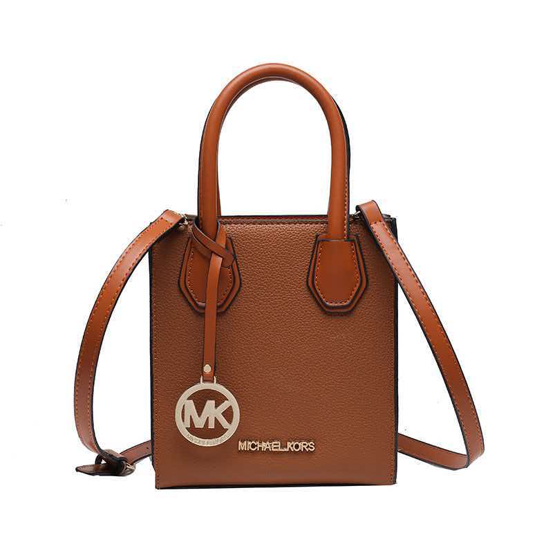 حقيبة يد نسائية متعددة الوظائف - مراجعة Women'S Bags Michael Kors وسعره