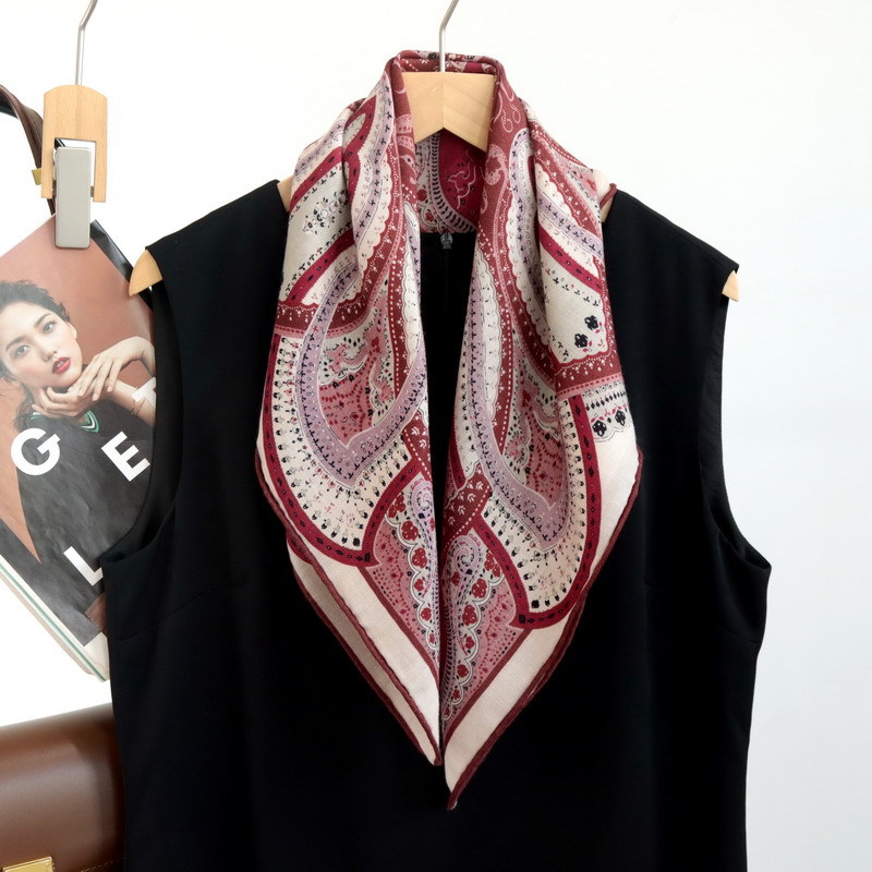 وشاح رقبة صغير بنقشة بيزلي 65  - مراجعة Women Bags Handmade وسعره