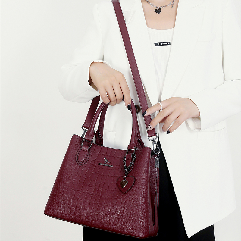 حقيبة كروس من الجلد الأصلي مكو - مراجعة Women'S Bags Jacquemus وسعره