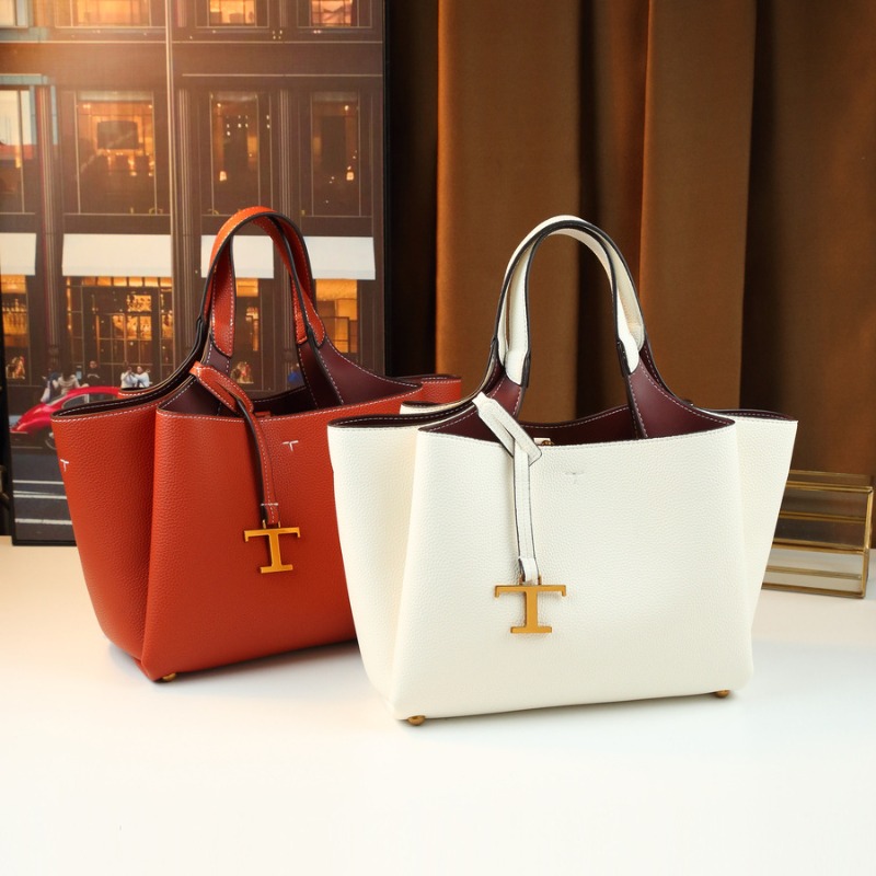 حقيبة يد فاخرة من الجلد بتصميم - مراجعة Women'S Bags Jacquemus وسعره